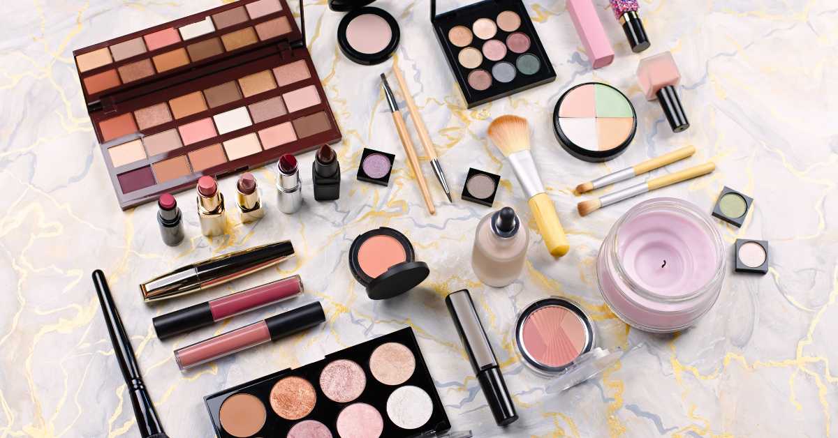 Các bước makeup cho da dầu, tập trung kiểm soát dầu từ đầu