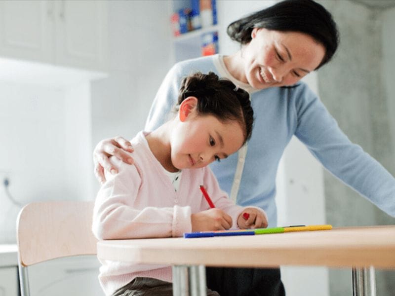 Không so sánh con với người khác